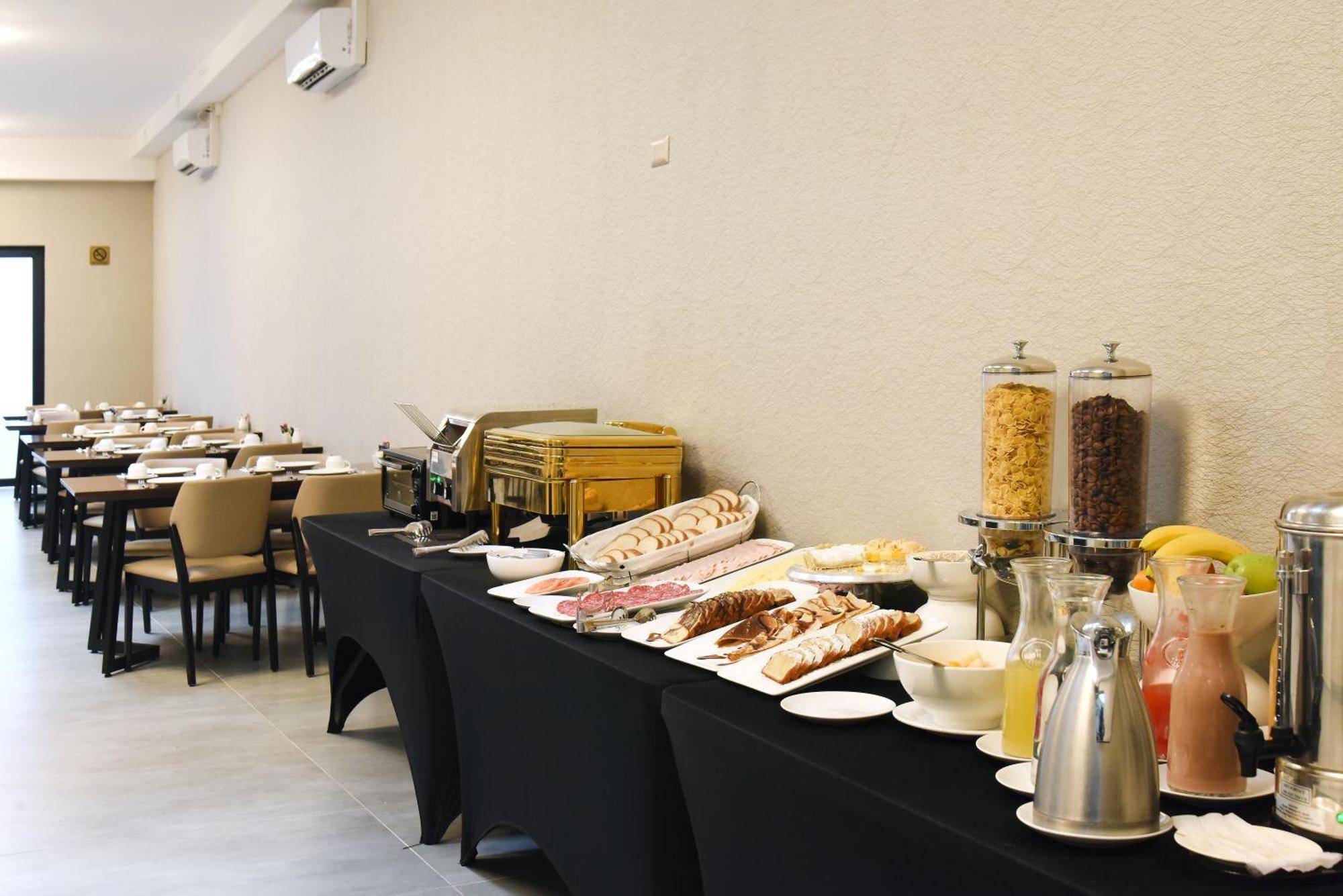 Hotel Hw Express سانتياغو المظهر الخارجي الصورة