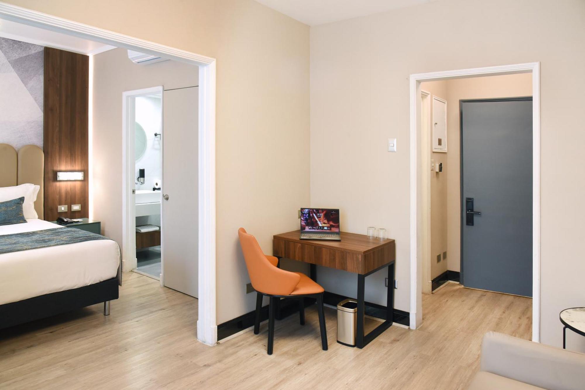 Hotel Hw Express سانتياغو المظهر الخارجي الصورة